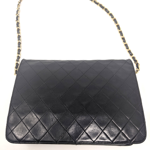 🎉HP🎉CHANEL Black Bag Single Chain Flap Bag Vintage - Picture 2 of 16